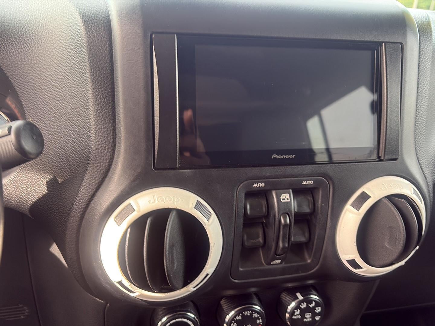 2012 Jeep Wrangler Unlimited Sahara
