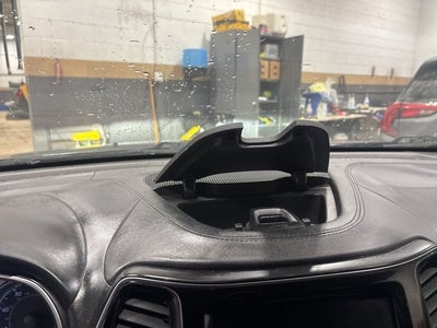 2019 Jeep Cherokee Overland