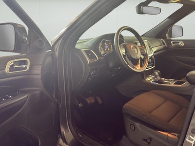 2019 Jeep Grand Cherokee Laredo E 4x4