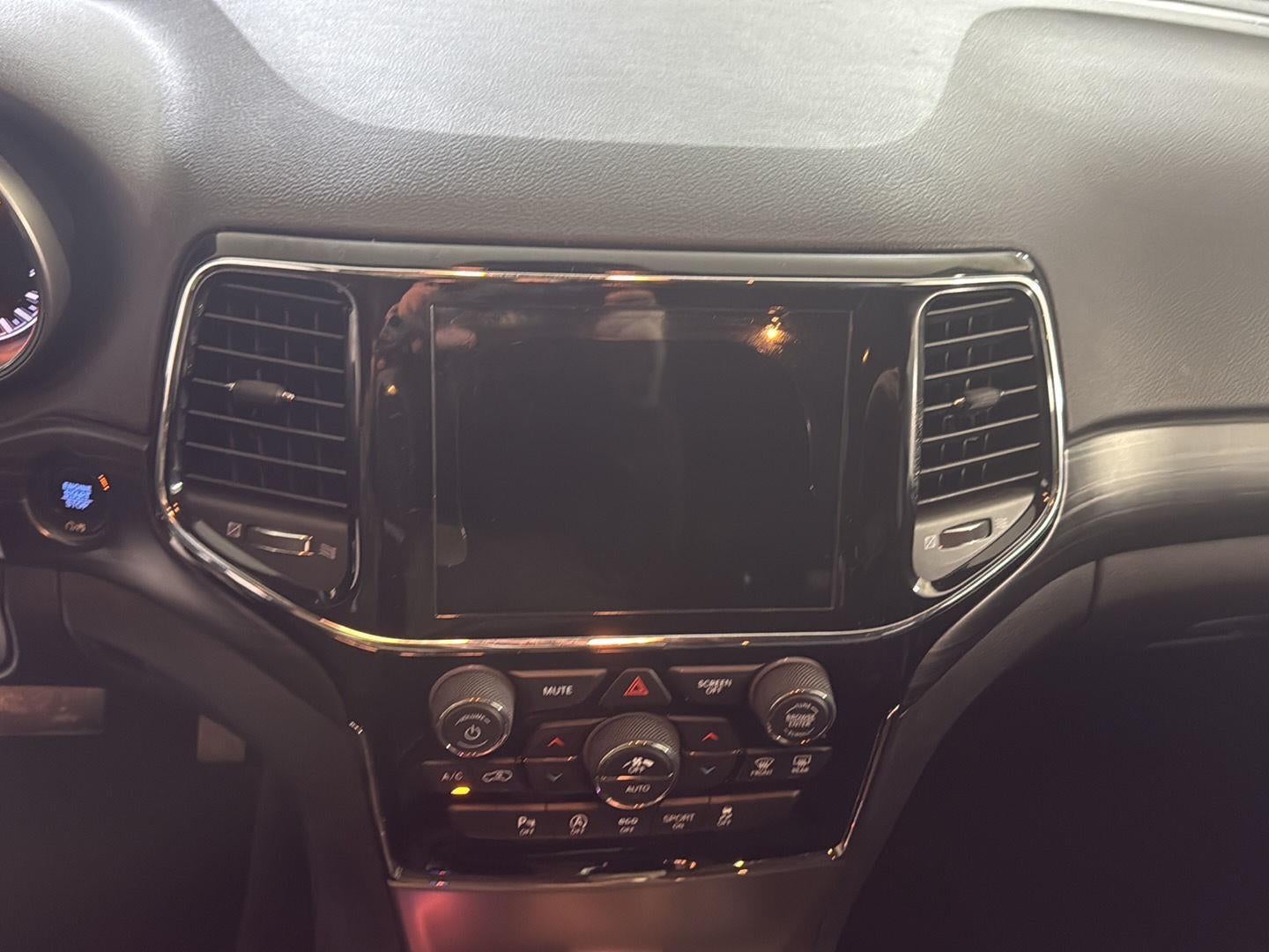 2019 Jeep Grand Cherokee Laredo E 4x4