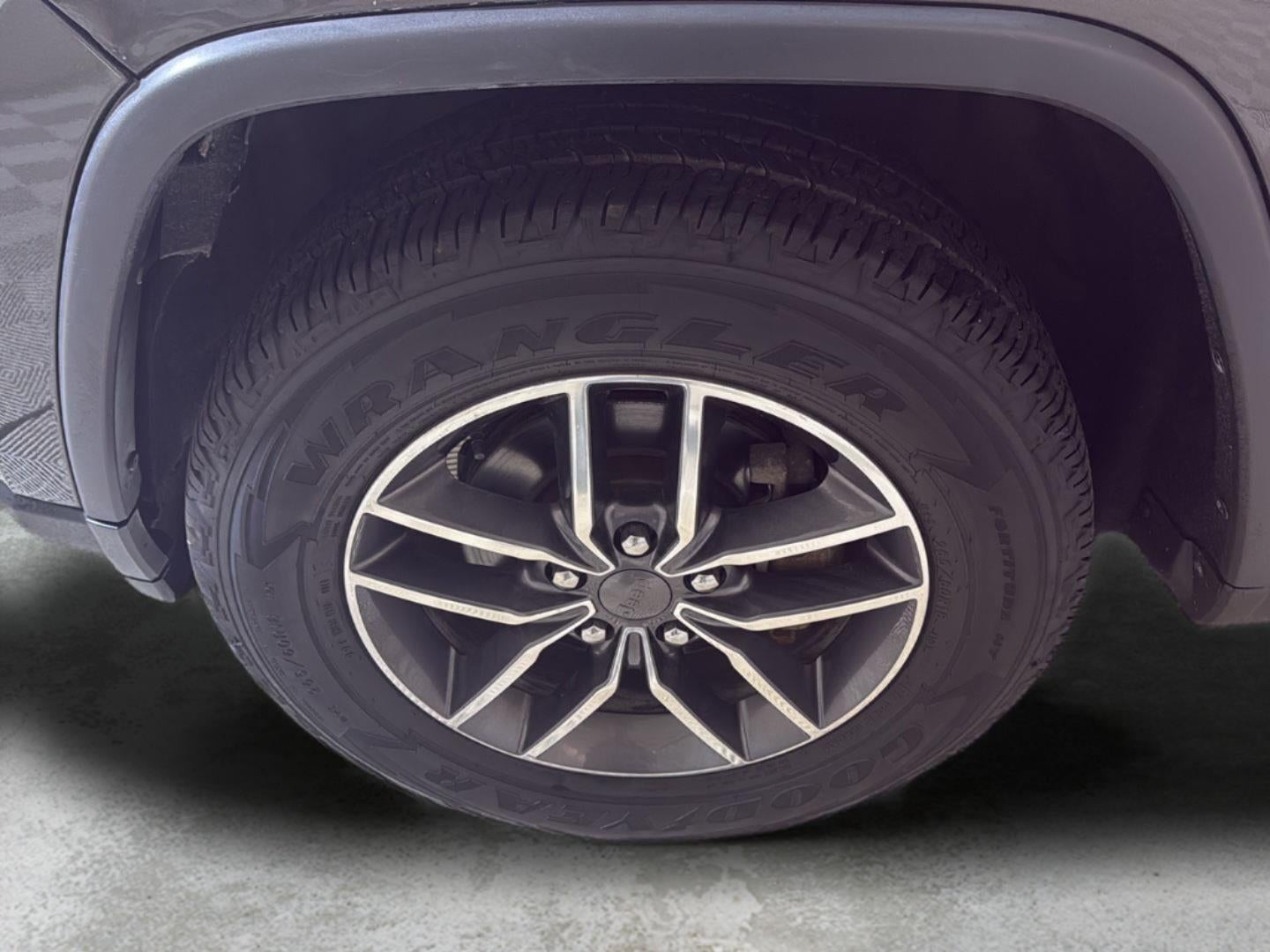 2019 Jeep Grand Cherokee Laredo E 4x4
