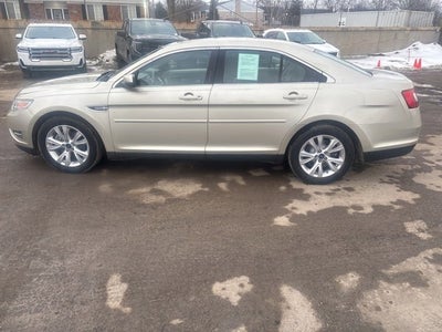 2011 Ford Taurus SEL