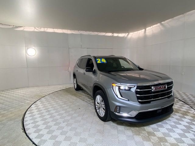 2024 GMC Acadia Elevation