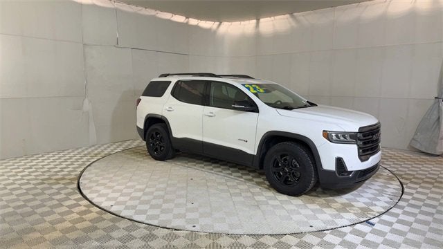 2023 GMC Acadia AT4