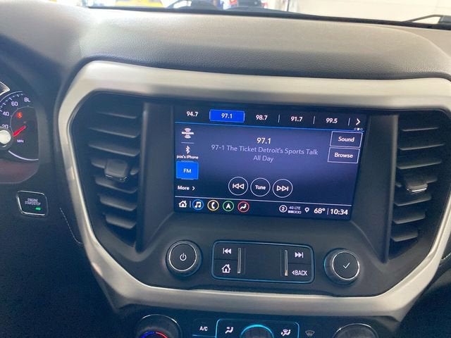 2023 GMC Acadia SLT