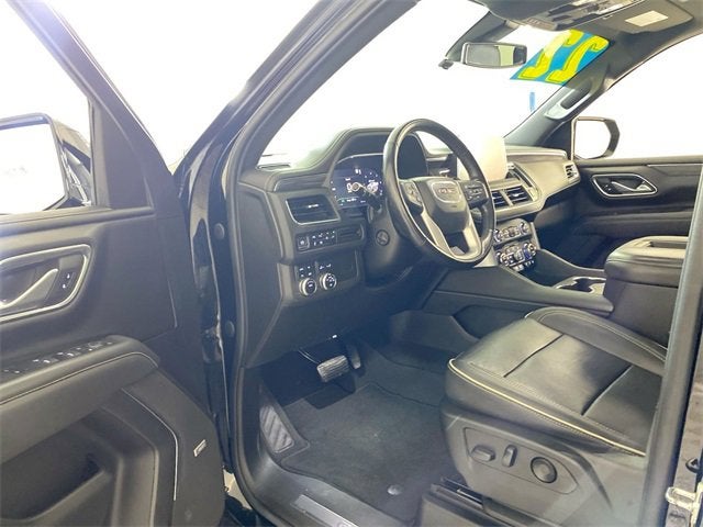 2022 GMC Yukon XL SLT