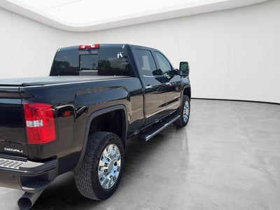 2017 GMC Sierra 2500 HD Denali