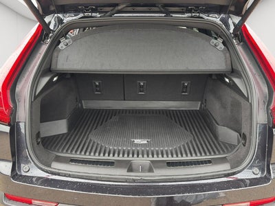 2023 Cadillac XT4 AWD Premium Luxury