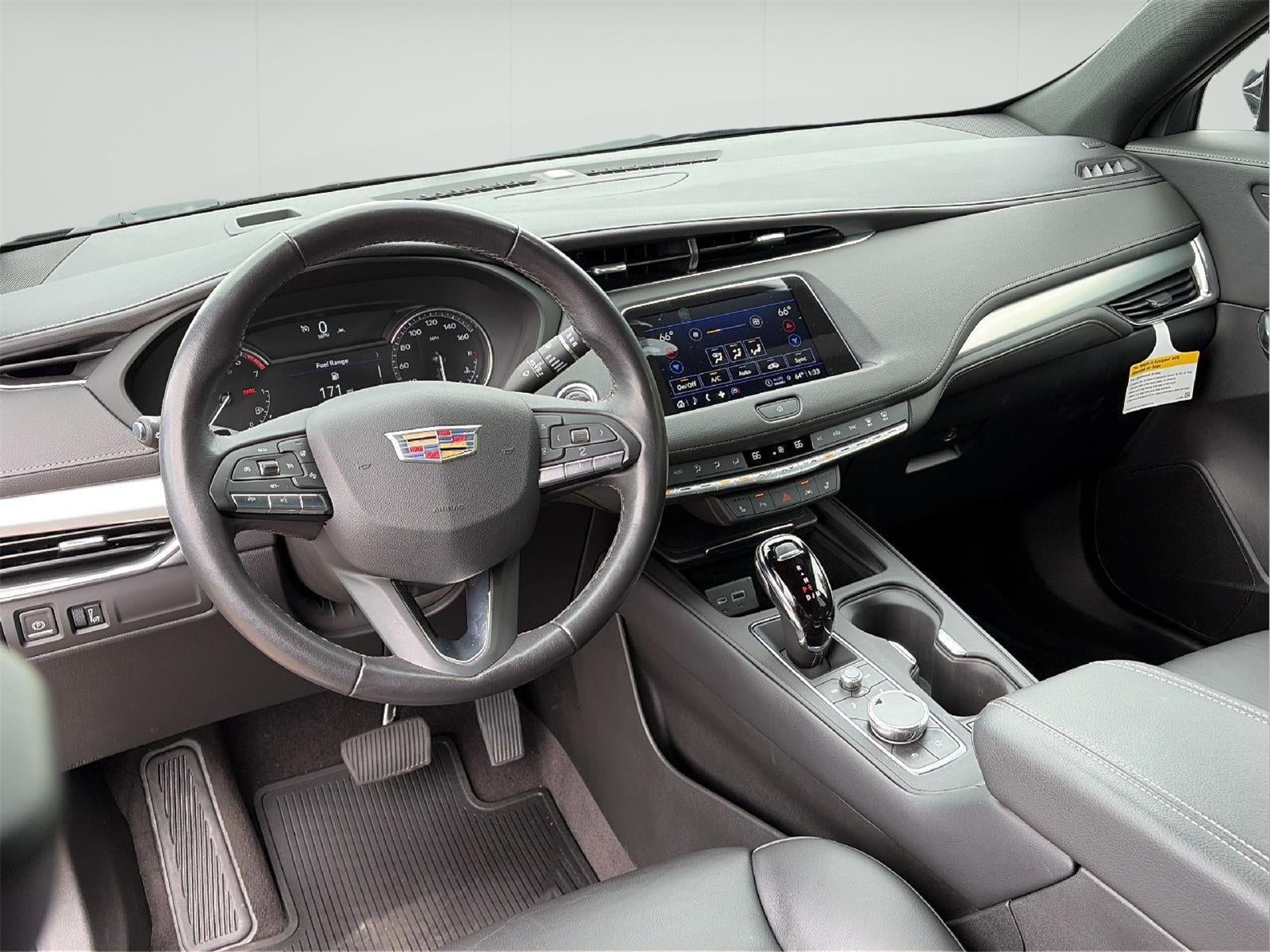 2023 Cadillac XT4 AWD Premium Luxury