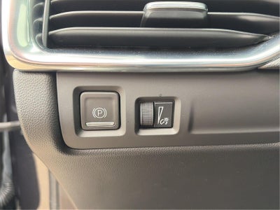 2023 Cadillac XT4 AWD Premium Luxury