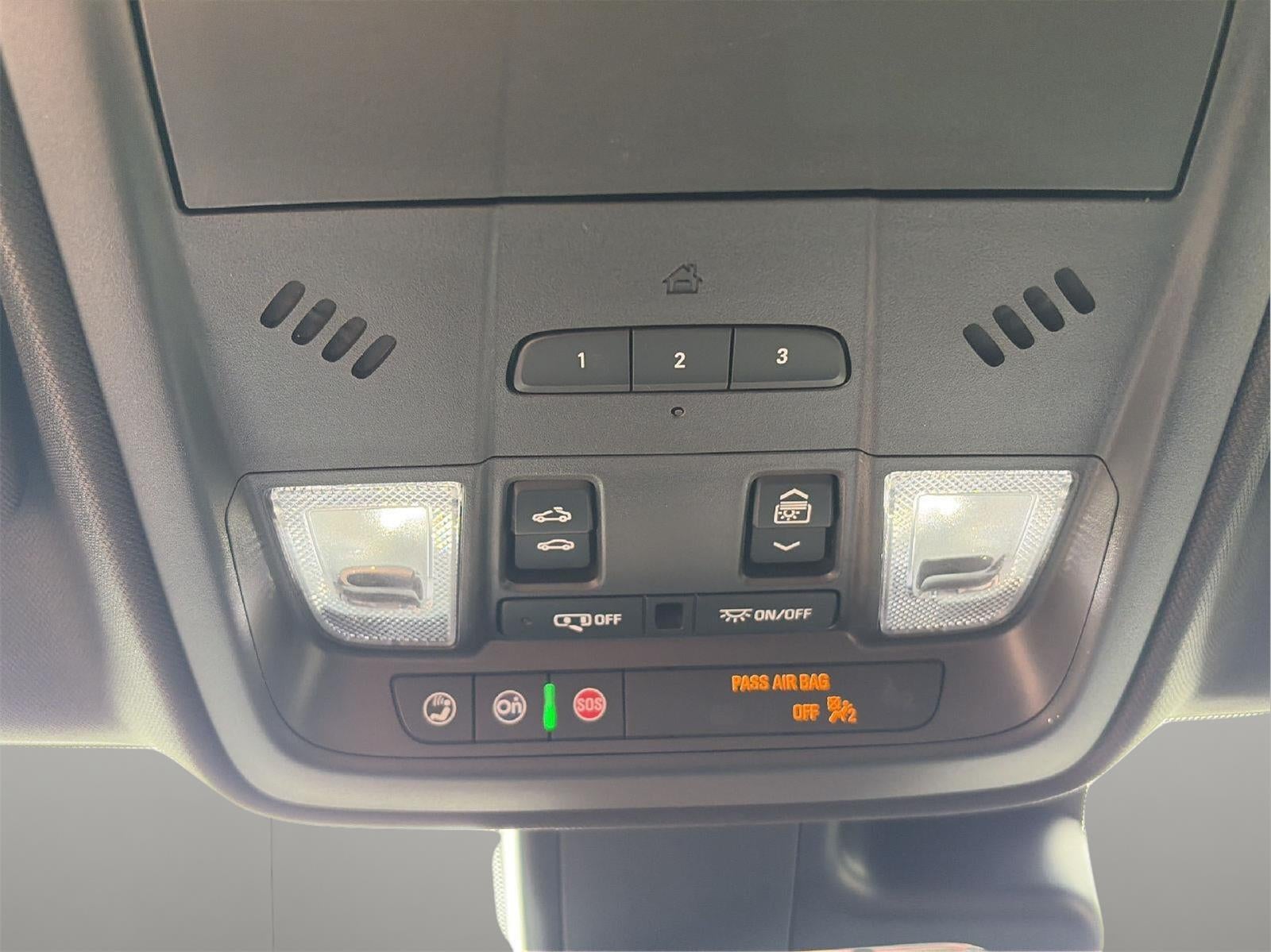 2023 Cadillac XT4 AWD Premium Luxury