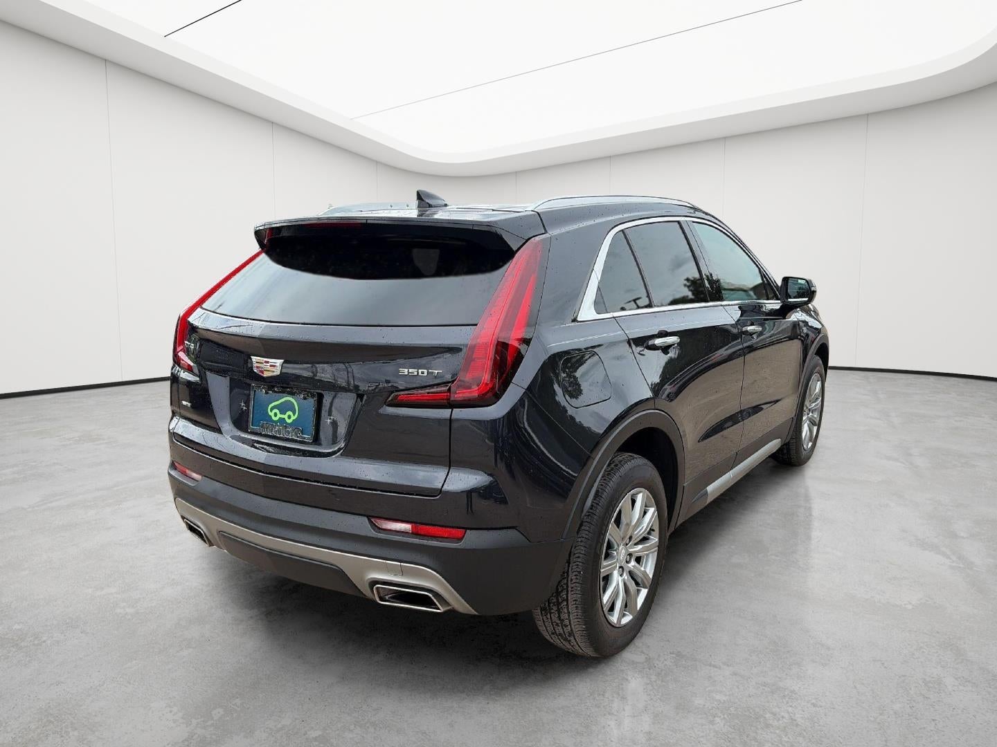 2023 Cadillac XT4 AWD Premium Luxury