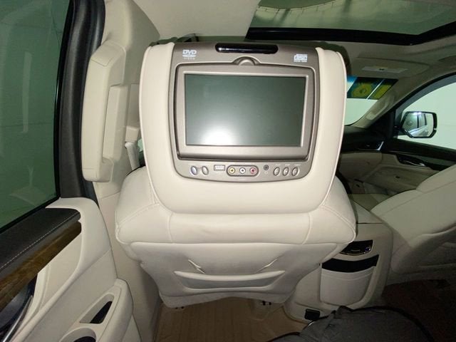 2018 Cadillac Escalade Luxury