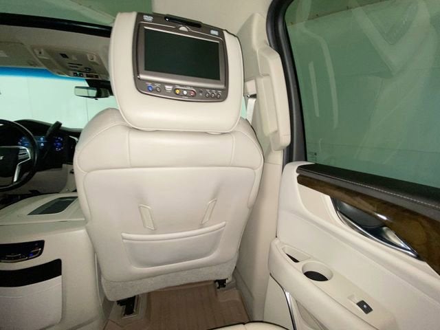 2018 Cadillac Escalade Luxury