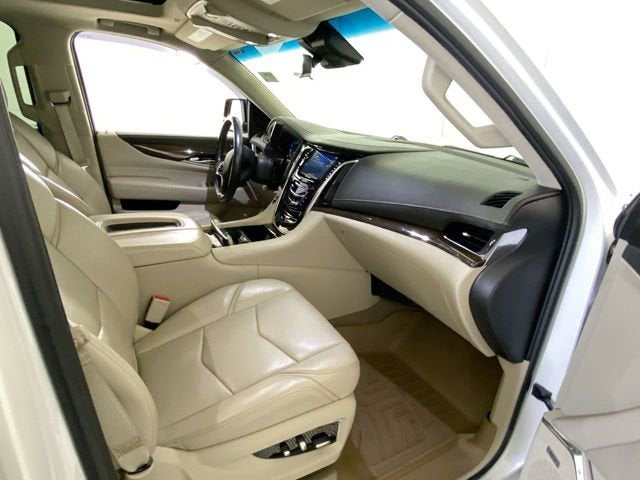 2018 Cadillac Escalade Luxury