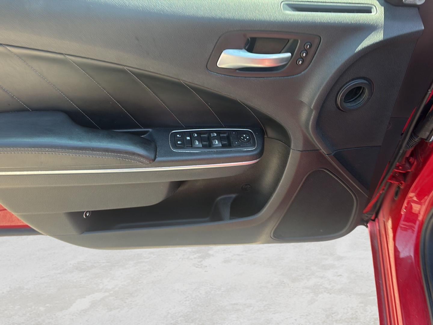 2015 Dodge Charger SXT