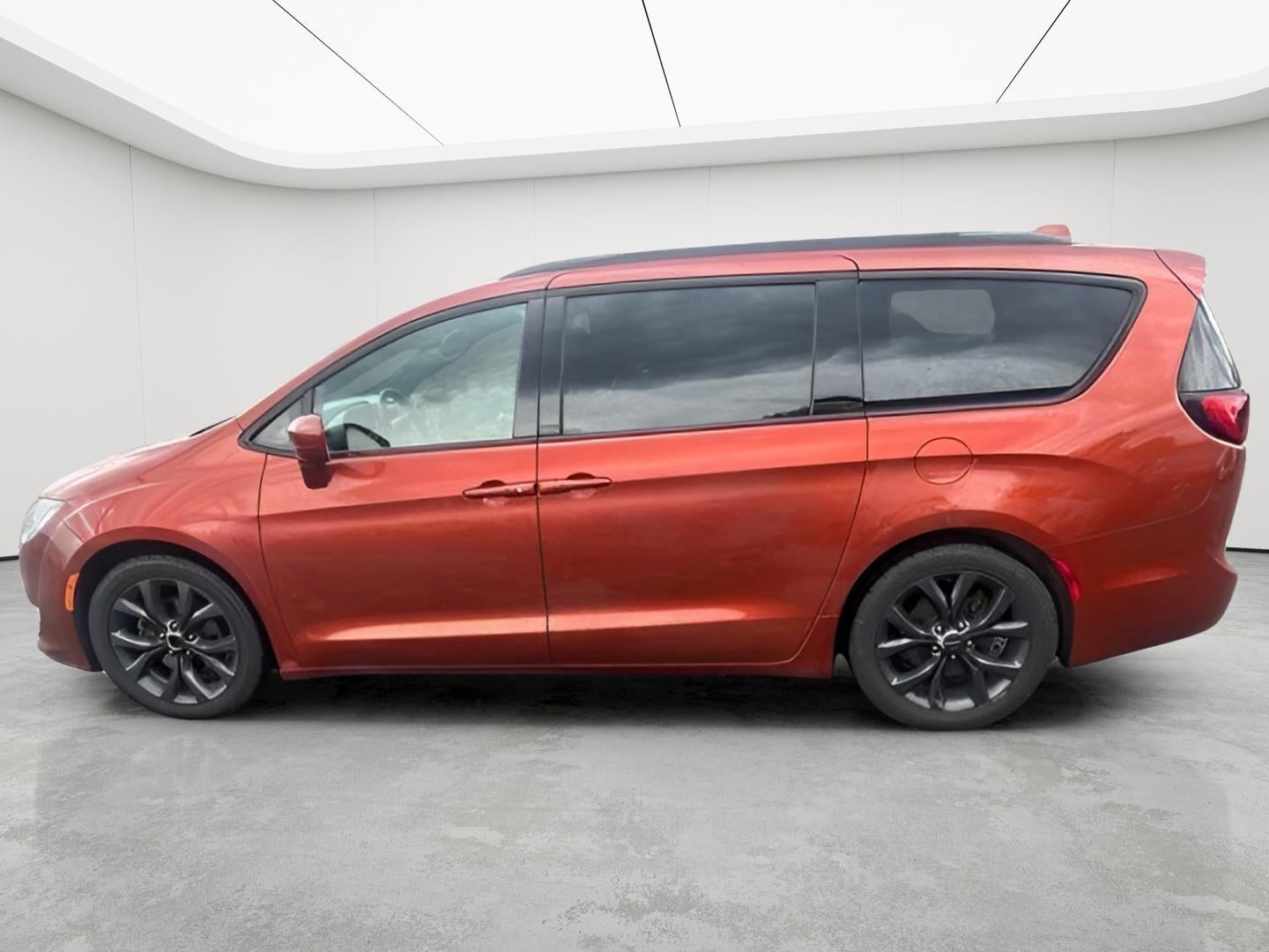 2018 Chrysler Pacifica Touring L Plus