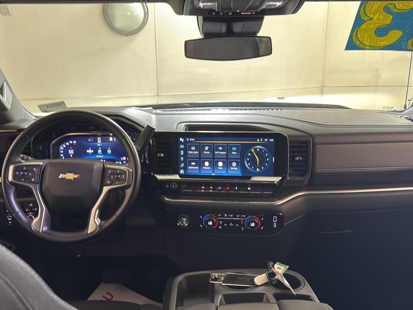 2023 Chevrolet Silverado 1500 LT (2FL)