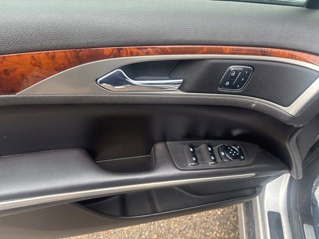 2014 Lincoln MKZ 4dr Sdn FWD