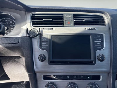 2017 Volkswagen Golf SportWagen S
