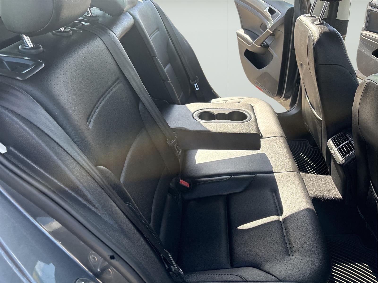 2017 Volkswagen Golf SportWagen S