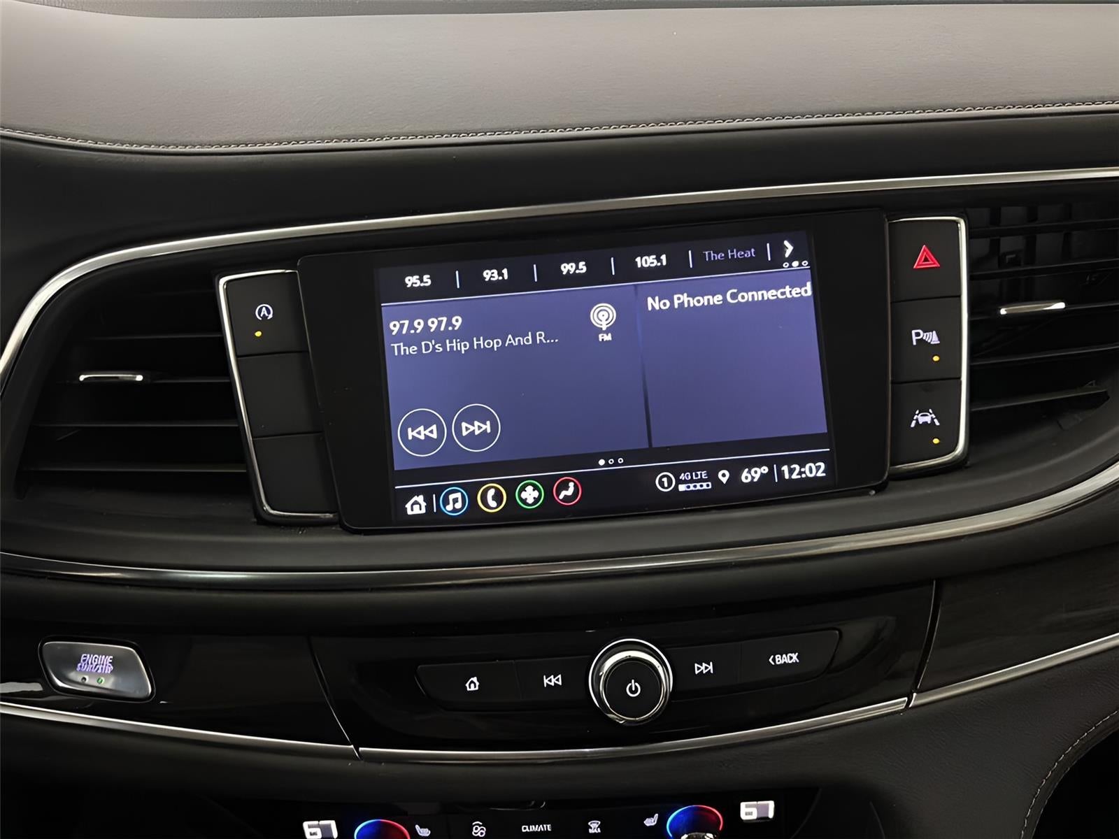 2024 Buick Enclave Essence