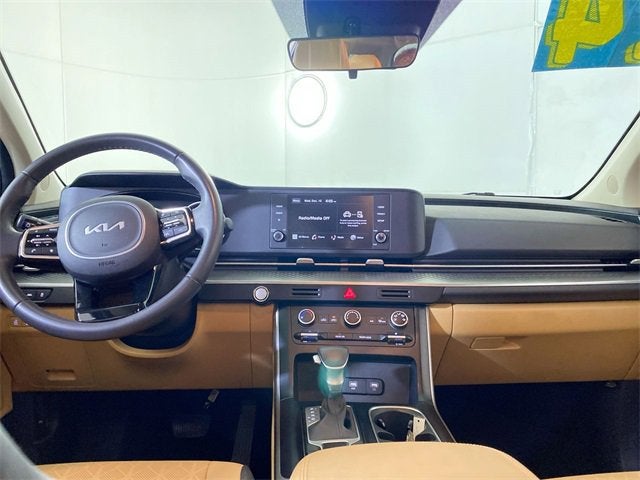 2024 Kia Carnival LX