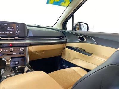 2024 Kia Carnival LX