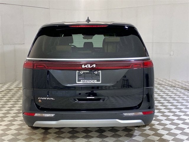 2024 Kia Carnival LX