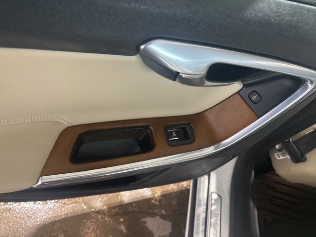 2016 Volvo S60 Inscription T5 Platinum