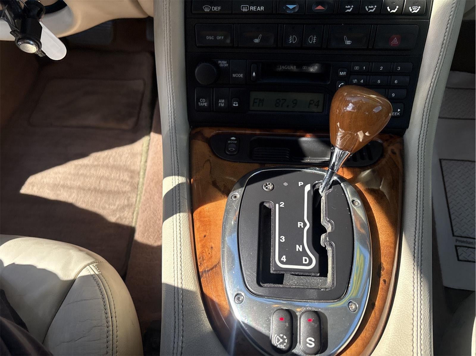 2005 Jaguar XK8 XK8