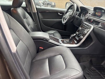 2016 Volvo XC70 T5 Platinum