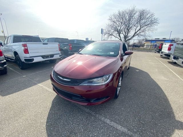 2016 Chrysler 200 S