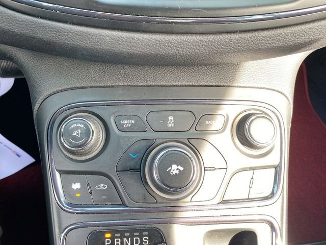 2016 Chrysler 200 S