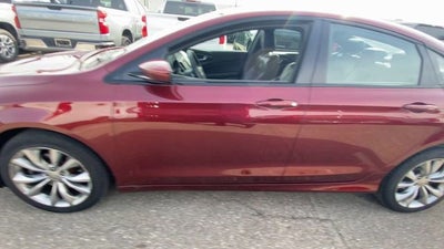 2016 Chrysler 200 S