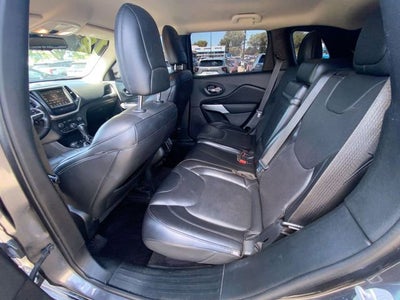 2018 Jeep Cherokee Overland