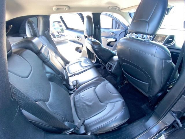 2018 Jeep Cherokee Overland