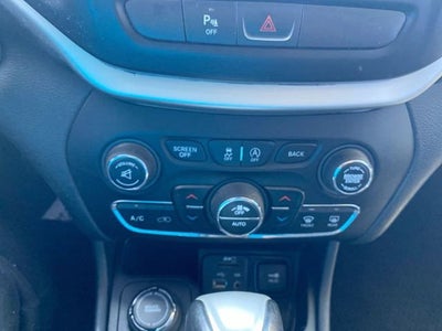 2018 Jeep Cherokee Overland