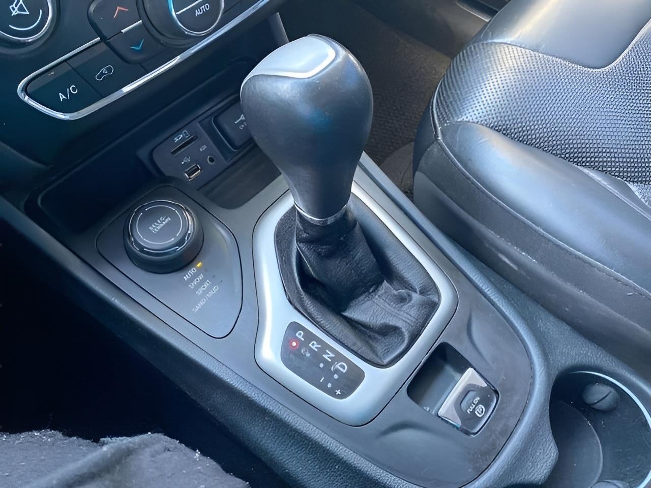 2018 Jeep Cherokee Overland