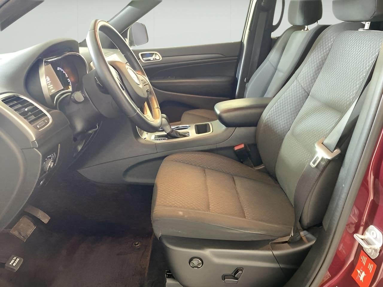 2018 Jeep Grand Cherokee Laredo E 4x2