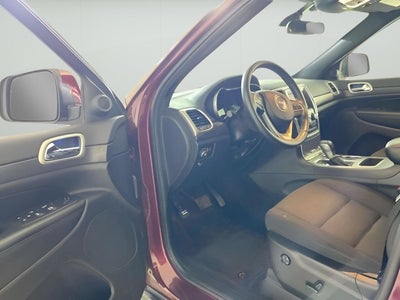 2018 Jeep Grand Cherokee Laredo E 4x2