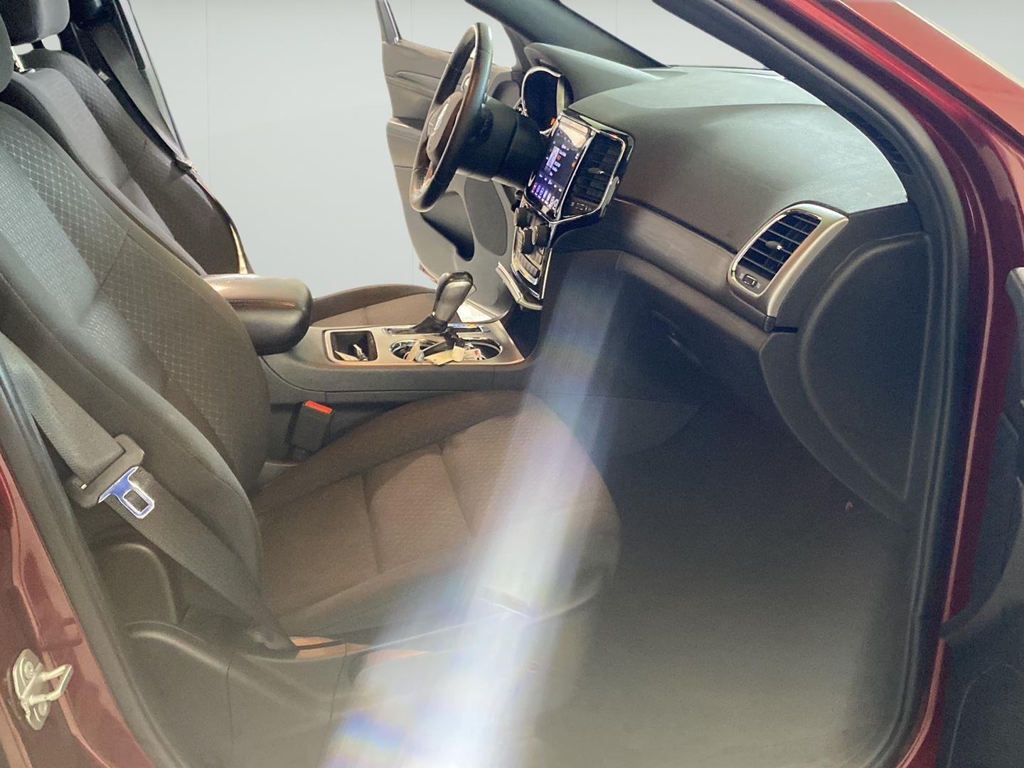 2019 Jeep Grand Cherokee Laredo E