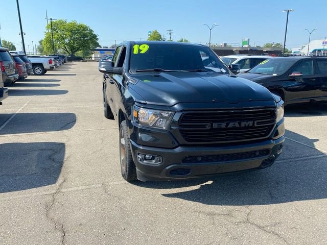 2019 RAM 1500 Big Horn/Lone Star 4x4 Crew Cab 5'7's photo