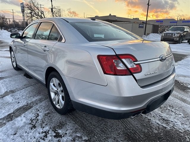 2010 Ford Taurus SEL