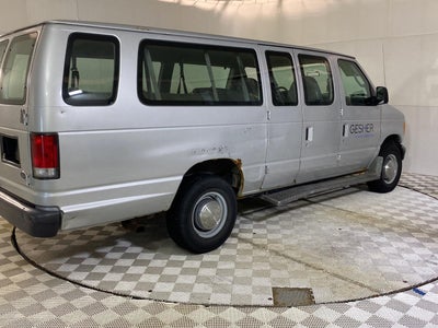 2006 Ford Econoline Wagon XL