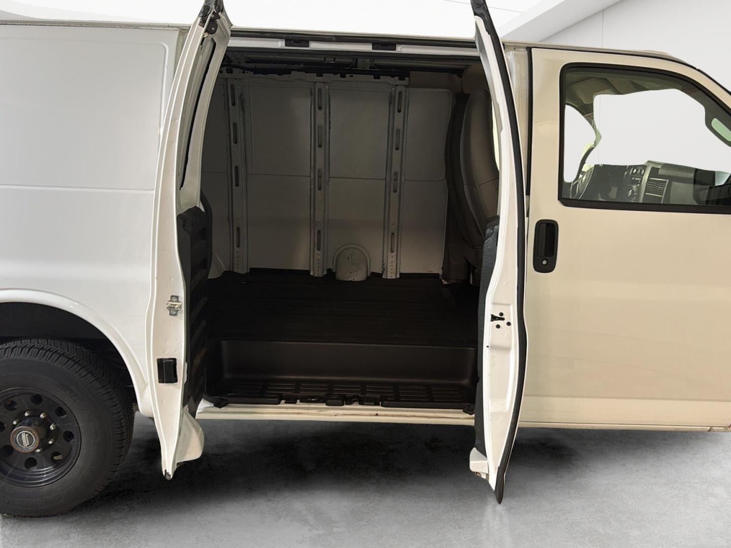2016 Chevrolet Express Cargo 2500 Work Van