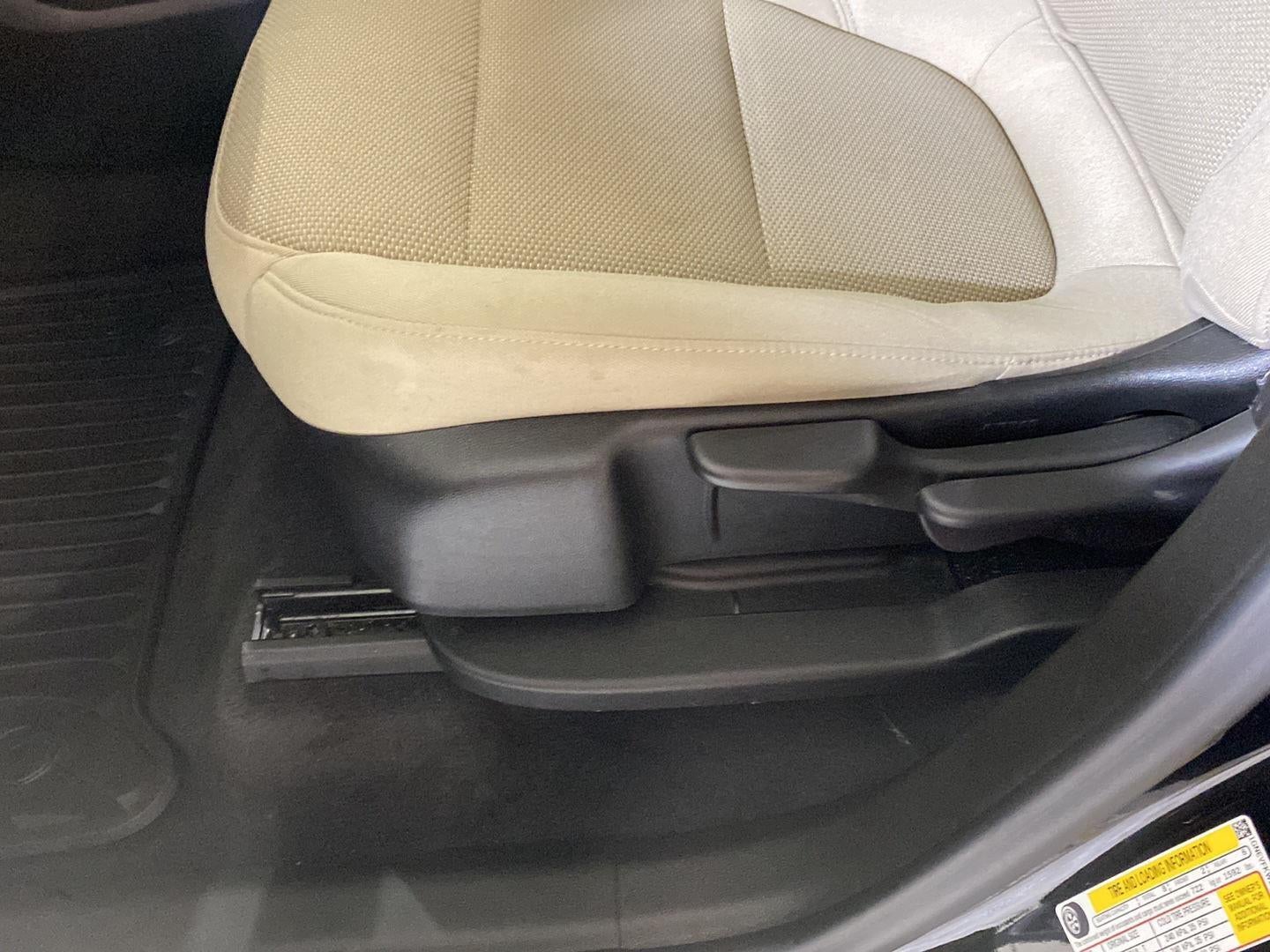 2023 Chevrolet Traverse LS - Photo 12