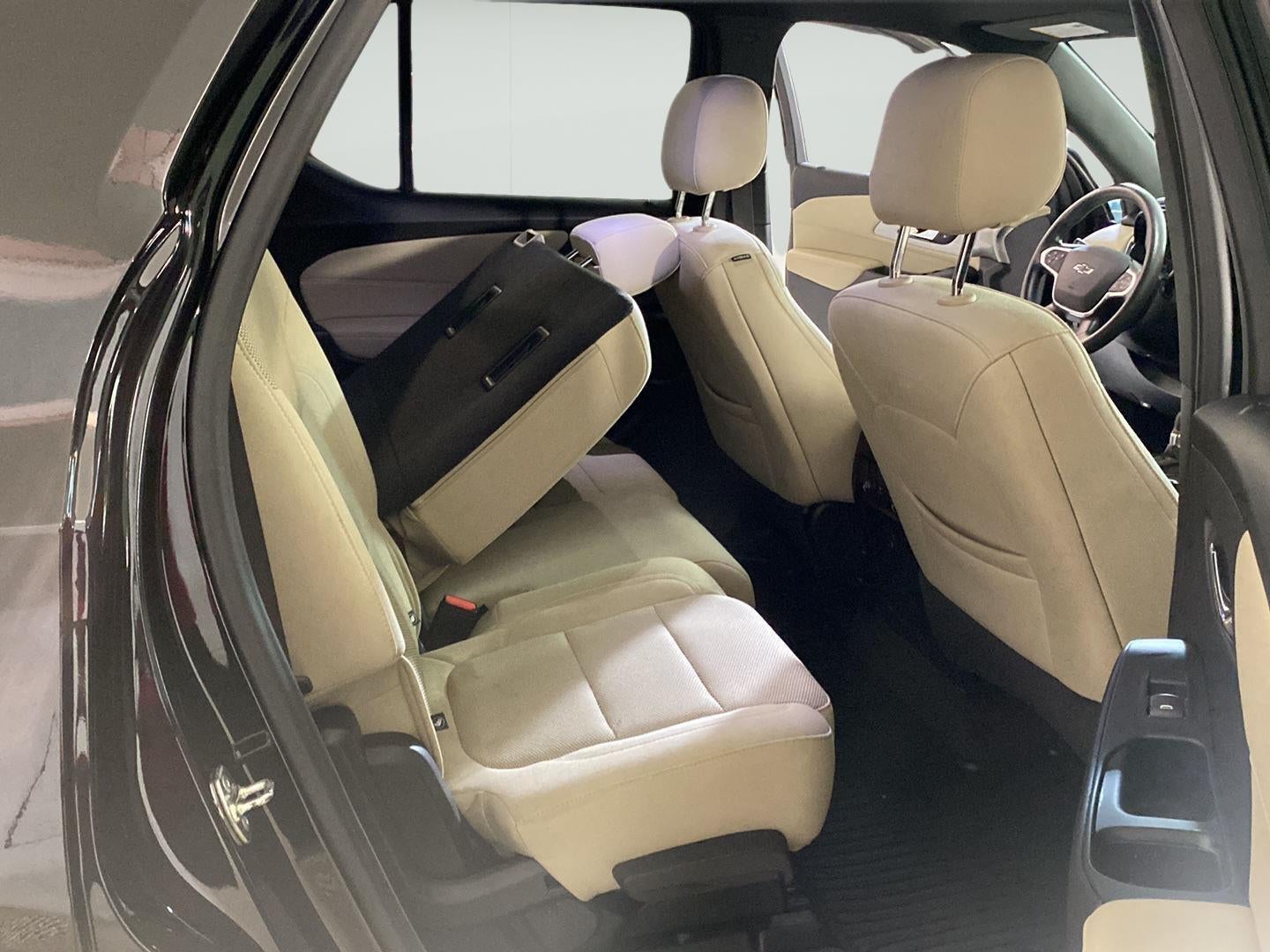2023 Chevrolet Traverse LS - Photo 21