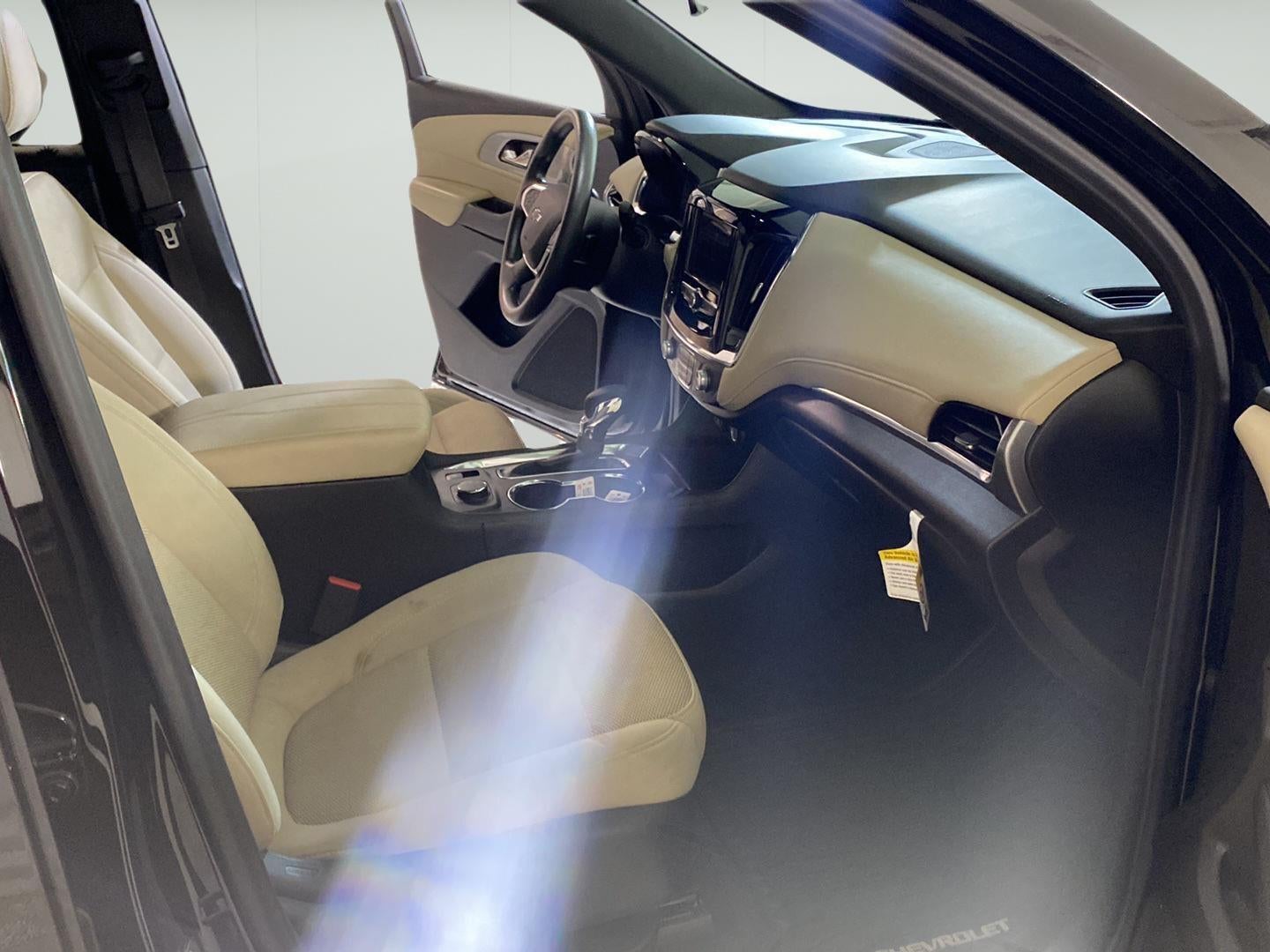 2023 Chevrolet Traverse LS - Photo 22