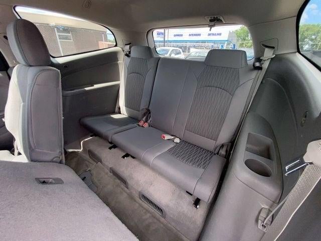 2017 Chevrolet Traverse LS